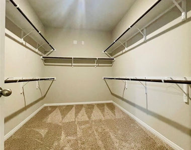 17809 Owl Tree Rd - Photo Thumbnail 6