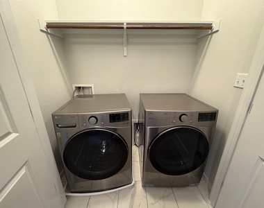 605 W South St - Photo Thumbnail 25