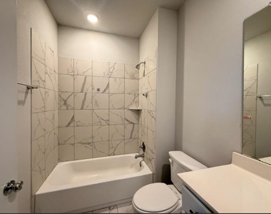 605 W South St - Photo Thumbnail 9