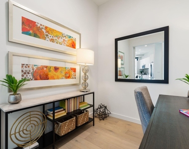 800 Embassy Dr - Photo Thumbnail 12