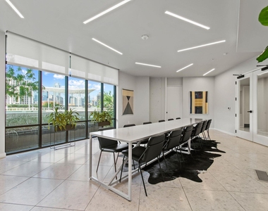 800 Embassy Dr - Photo Thumbnail 25
