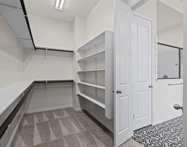 1336 Academy Oaks Dr - Photo Thumbnail 21