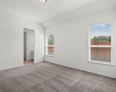 1336 Academy Oaks Dr - Photo Thumbnail 23