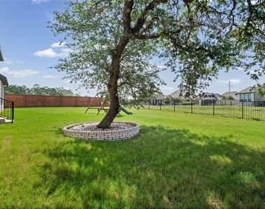 1336 Academy Oaks Dr - Photo Thumbnail 35