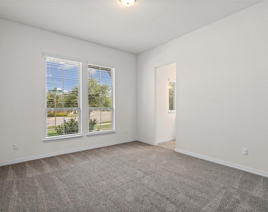 1336 Academy Oaks Dr - Photo Thumbnail 24
