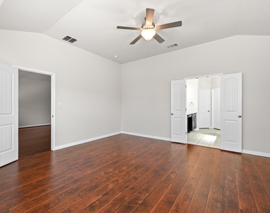 351 Wincliff Dr - Photo Thumbnail 18