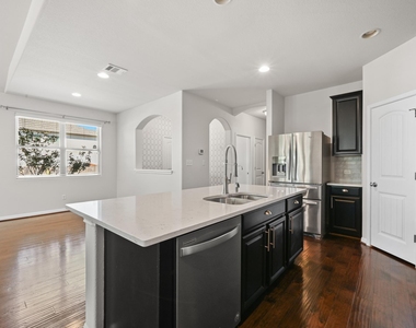 351 Wincliff Dr - Photo Thumbnail 14