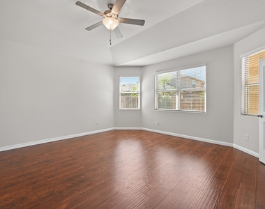 351 Wincliff Dr - Photo Thumbnail 16