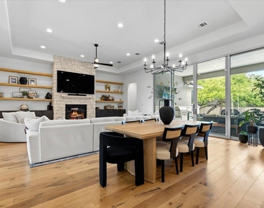 101 Onion Creek Ln - Photo Thumbnail 9
