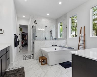 101 Onion Creek Ln - Photo Thumbnail 18