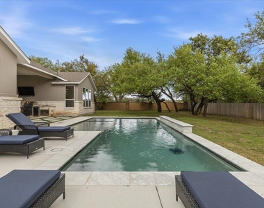 101 Onion Creek Ln - Photo Thumbnail 36