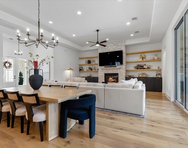 101 Onion Creek Ln - Photo Thumbnail 10