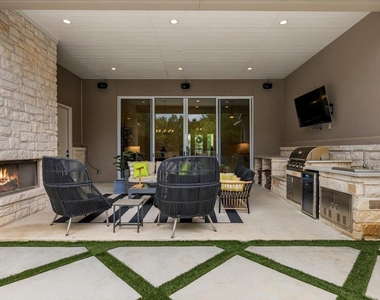 101 Onion Creek Ln - Photo Thumbnail 34