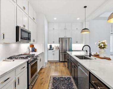 101 Onion Creek Ln - Photo Thumbnail 5