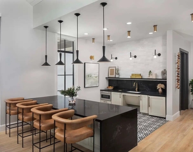 5300 Berkley Knoll Cir - Photo Thumbnail 12