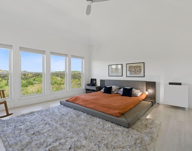 6905 Crosby Cir - Photo Thumbnail 12