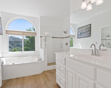 6905 Crosby Cir - Photo Thumbnail 16