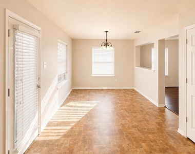 710 Alamo Plaza Dr - Photo Thumbnail 6