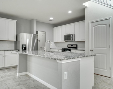 177 Diamond Point Dr - Photo Thumbnail 5