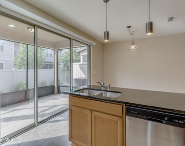 7021 Buroak Court - Photo Thumbnail 9
