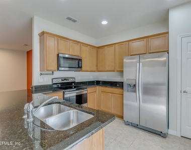 7021 Buroak Court - Photo Thumbnail 5
