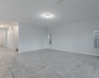 1492 Autumn Pines Drive - Photo Thumbnail 16