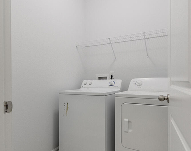 1492 Autumn Pines Drive - Photo Thumbnail 33