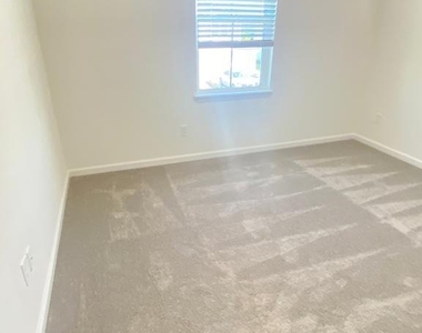 55 Fieldfare Lane - Photo Thumbnail 12
