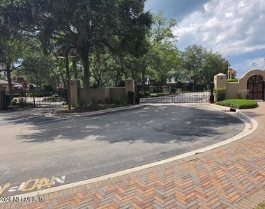 12700 Bartram Park Boulevard - Photo Thumbnail 2