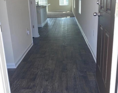 8280 Meadow Walk Lane - Photo Thumbnail 2