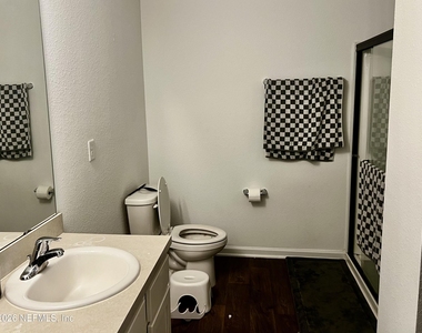 12450 Russian Olive Road - Photo Thumbnail 15