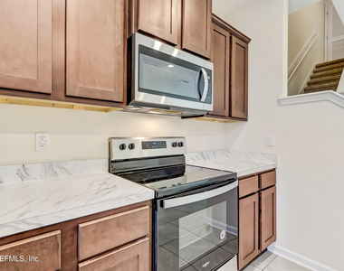 3978 Oak Mill Road - Photo Thumbnail 8