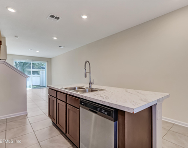 3978 Oak Mill Road - Photo Thumbnail 7