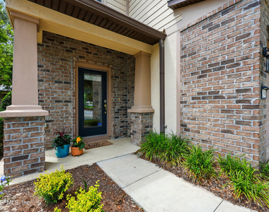 13964 Berryview Road - Photo Thumbnail 2