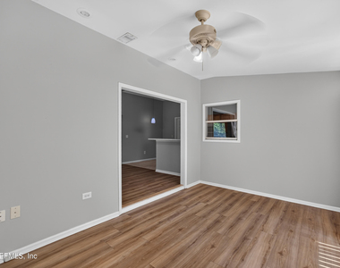 9256 Dale View Lane W - Photo Thumbnail 16