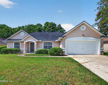 9256 Dale View Lane W - Photo Thumbnail 1