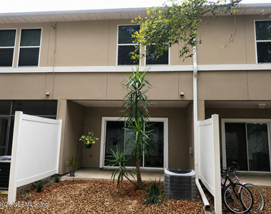 6150 High Tide Boulevard - Photo Thumbnail 15