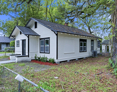 357 Crystal Street - Photo Thumbnail 1