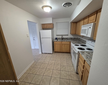 11428 Harlan Drive - Photo Thumbnail 9
