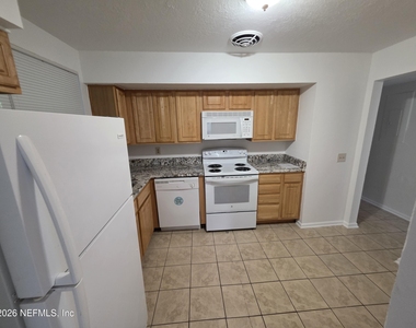 11428 Harlan Drive - Photo Thumbnail 8
