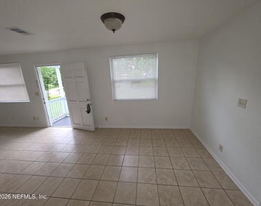 11428 Harlan Drive - Photo Thumbnail 7