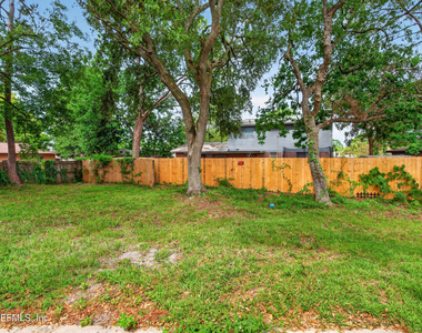 9954 Larkdale Court - Photo Thumbnail 35