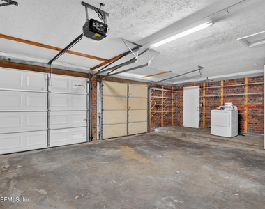 9954 Larkdale Court - Photo Thumbnail 30