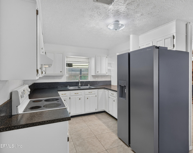 9954 Larkdale Court - Photo Thumbnail 14