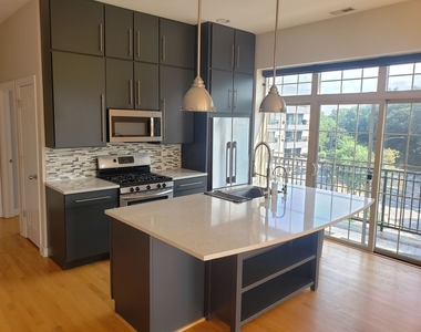 6423 W Touhy Avenue - Photo Thumbnail 6