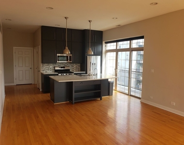 6423 W Touhy Avenue - Photo Thumbnail 14