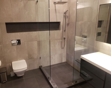 6423 W Touhy Avenue - Photo Thumbnail 10