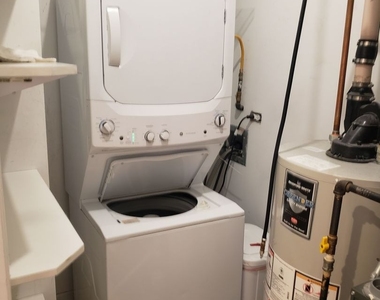 6423 W Touhy Avenue - Photo Thumbnail 8
