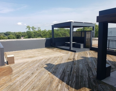 6423 W Touhy Avenue - Photo Thumbnail 5