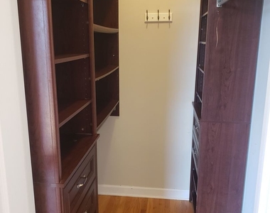 6423 W Touhy Avenue - Photo Thumbnail 17
